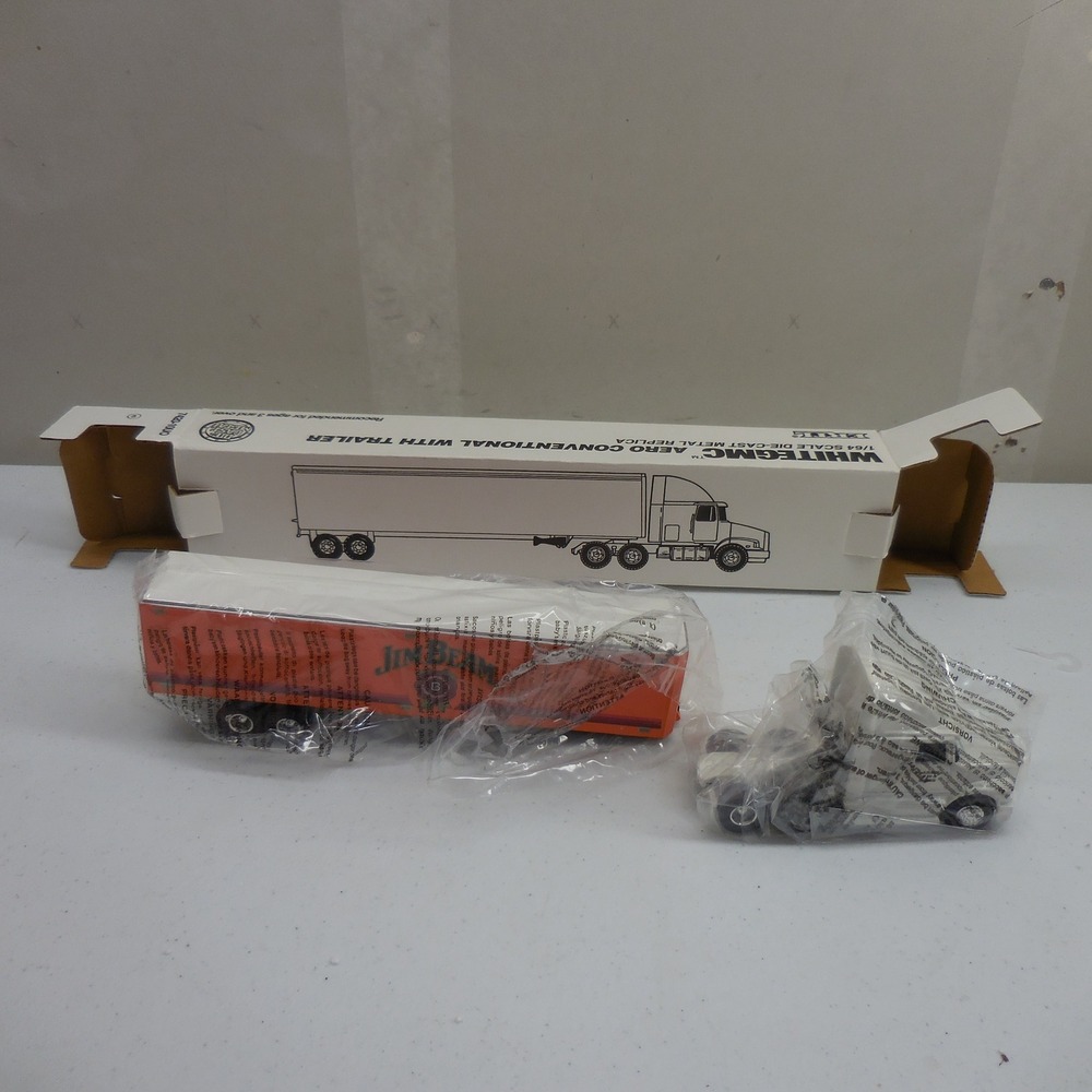 Ertl Jim Beam White GMC Aero Conventional Semi Truck Trailer 1/64 Diecast T421